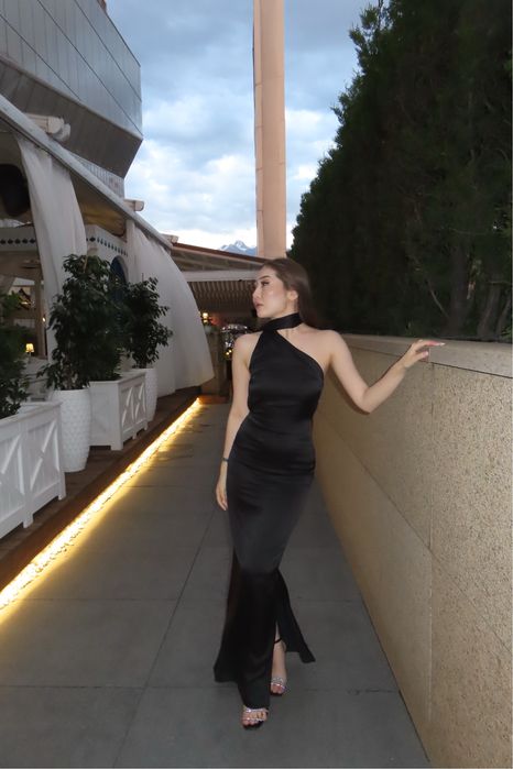 Продам вечернее платье. Город Актобе