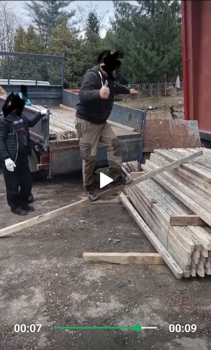 Stâlpi beton gard ,spalieri vie,zmeura