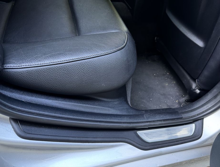 вътрешни прагове/лайсни “Individual” и  “///М” за бмв Е90/Е91