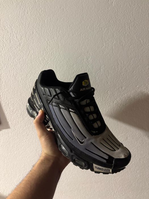 Nike tn plus.      !