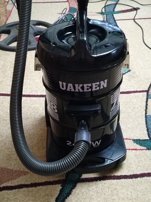 Пылесос UAKEEN 2400в