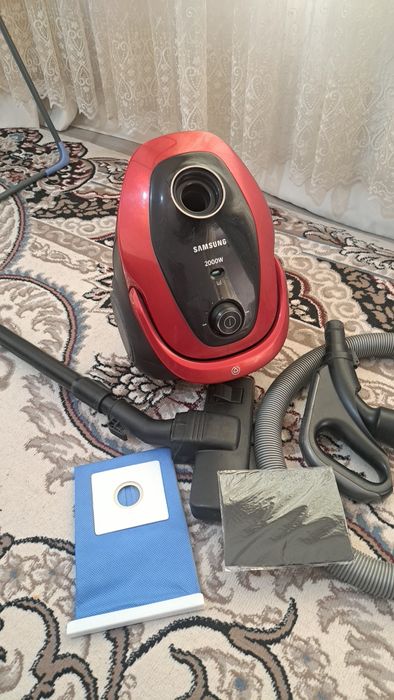 Samsung 2000 Вт  Пылесос продаю