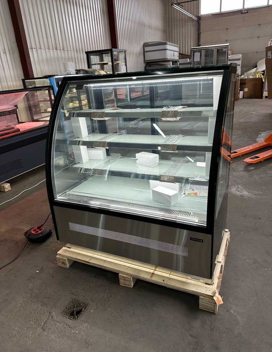 Vitrina Frigorifica pentru Prajituri/ Curbat/ Malmo INOX 150cm / NOU