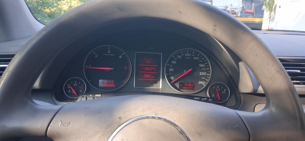 AUDI A4 2002 — imagine 5