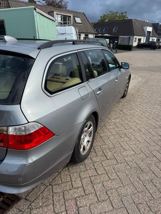 BMW 523i 2.5 бензин 177к.с.