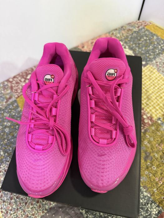 Продавам Nike Dn