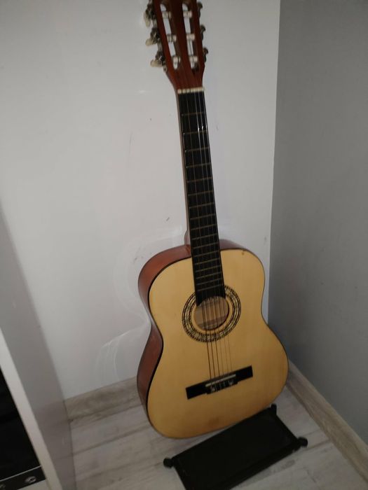 Vand chitara marca delson