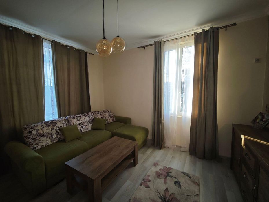 Дава се под наем Двустаен апартамент в София, Банишора - 50 кв.м за 498.27 € - Снимка #1