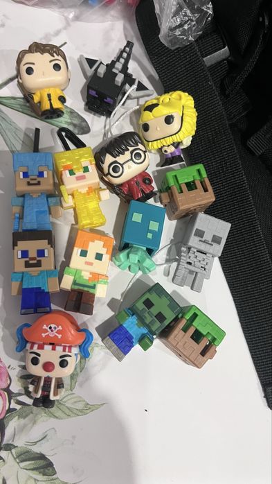 Фигурки из Kinder джой, Гарри Поттер, Minecraft
