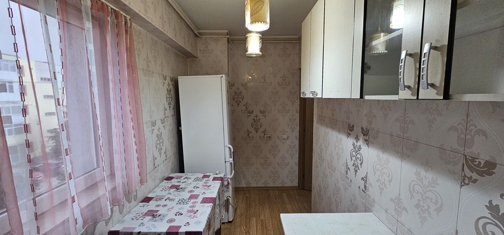 Garsoniera de închiriat in Gavana 3 - locație excelentă!