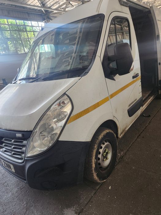 Usi spate Fața Renault master
