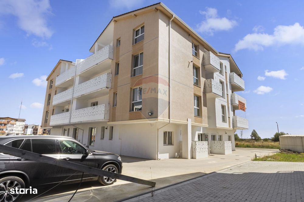Apartament cu 3 camere de vânzare și parcare, bloc nou, zona Giroc — fotografia 1