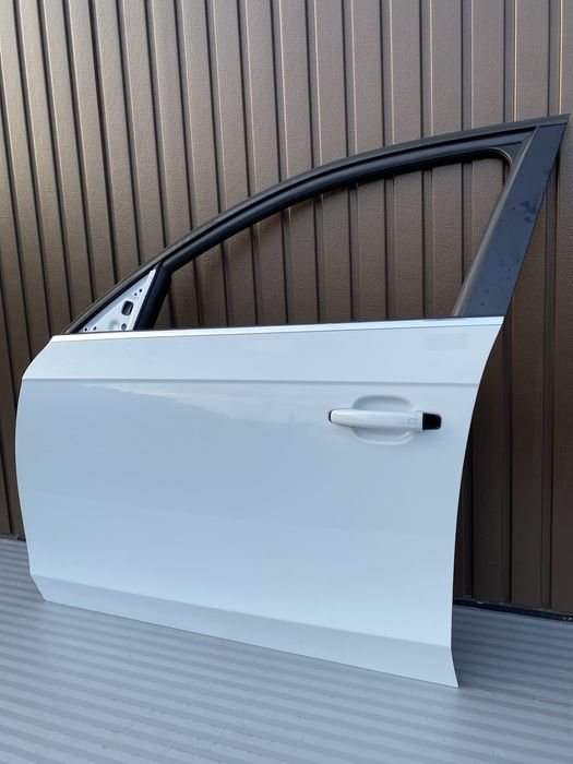 Usa st fata Audi A4 B8 Facelift cod de culoare LS9R 2012-2015