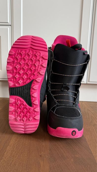 Boots Burton mint dama