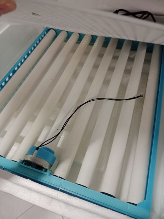 Продам б/у инкубатор