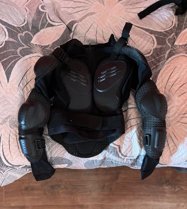 Ризница 100 лева