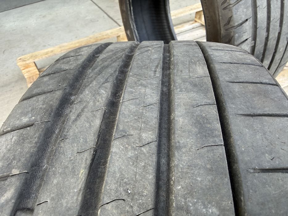 2бр. Летни Гуми С Борд 205/45R/17 -BRIDGESTONE- DOT:0422- 4.5мм. * 40€ за 2бр. *