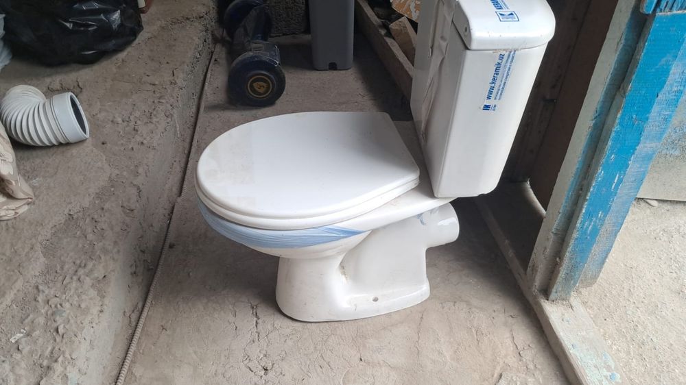 Продам унитаз новый