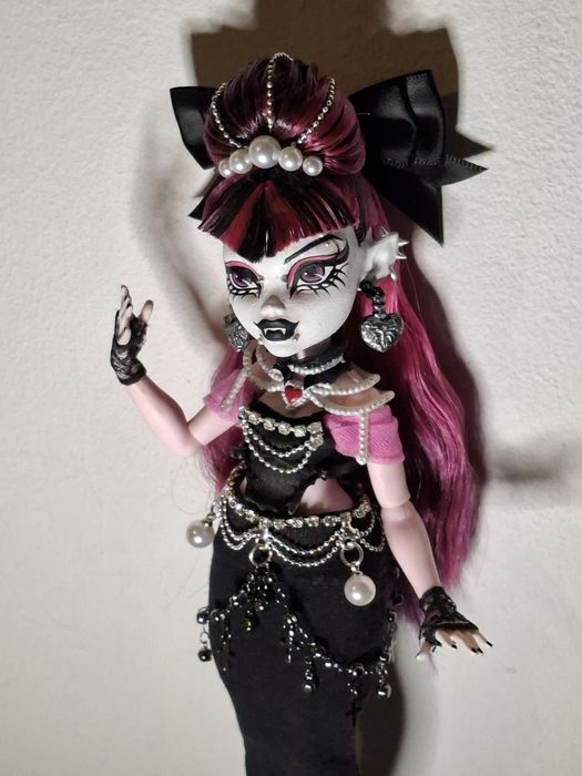Monster High Draculaura Custom OOAK / монстър хай