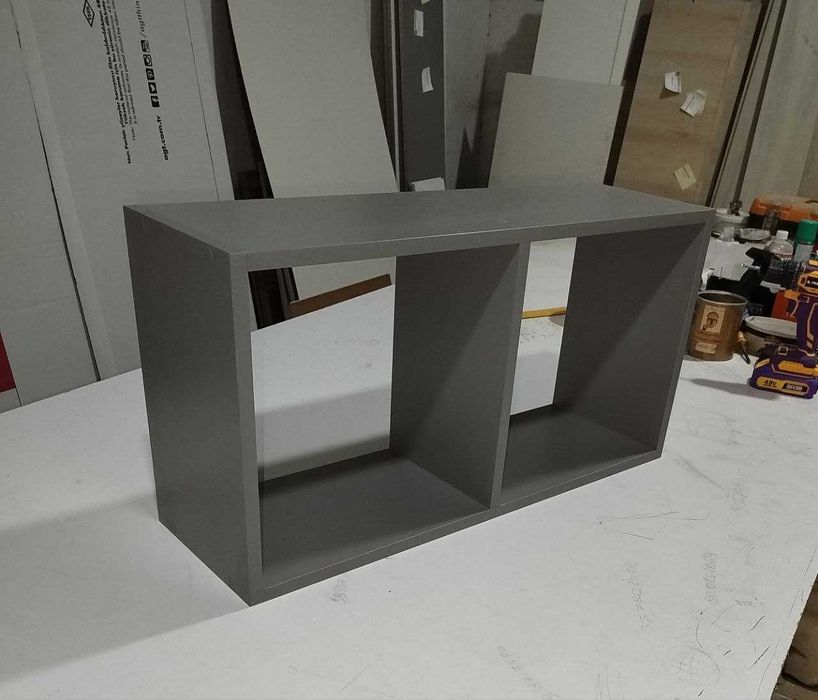 Полка книжная, подставка.