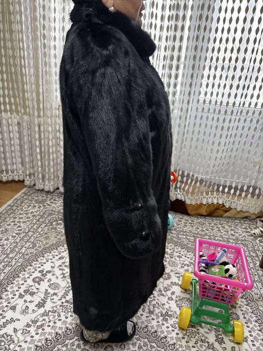 Продам норковую шубу