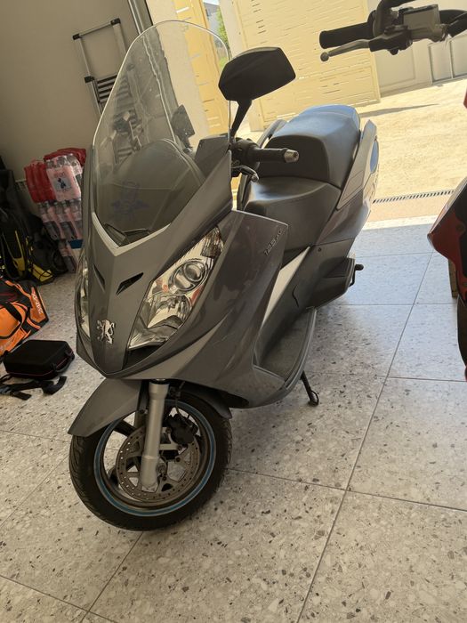 Scuter Peugeot Satelis 125 cm3- 4v