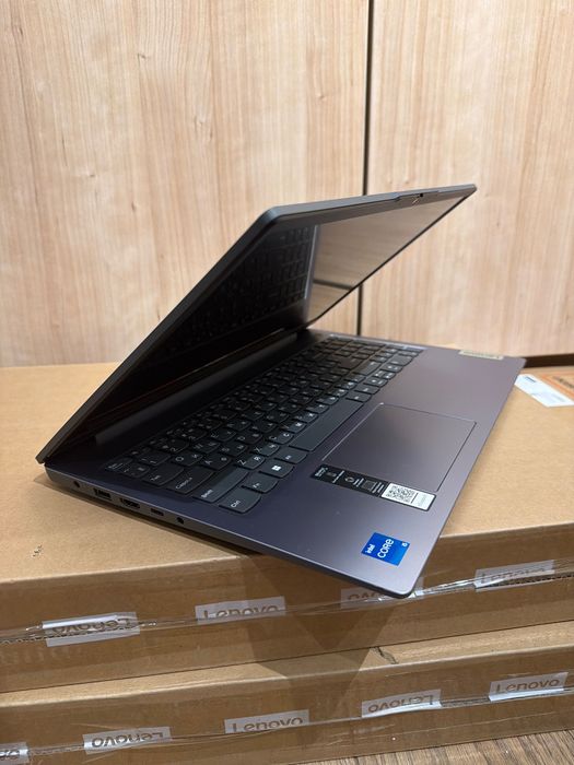 Lenovo IdeaPad Slim 3