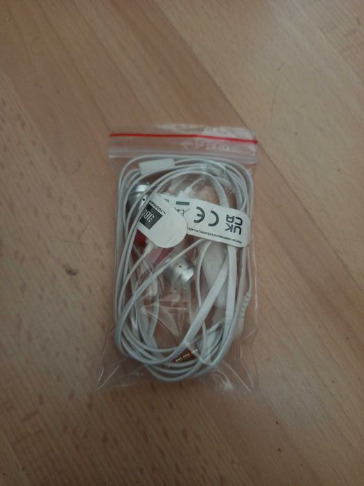 Хендсфрий за телефон JBL t290