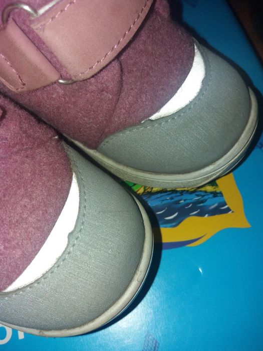 Продам сапожки на девочку