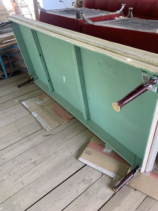 Продам стол