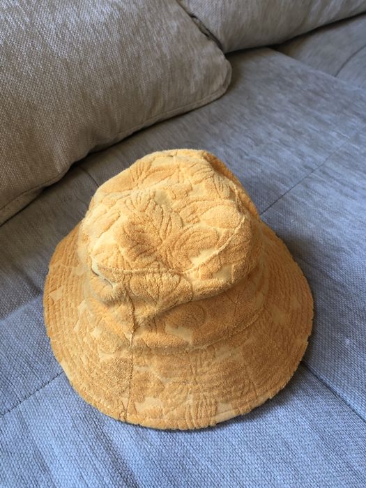 Шапка идиотка ZARA текстурирана