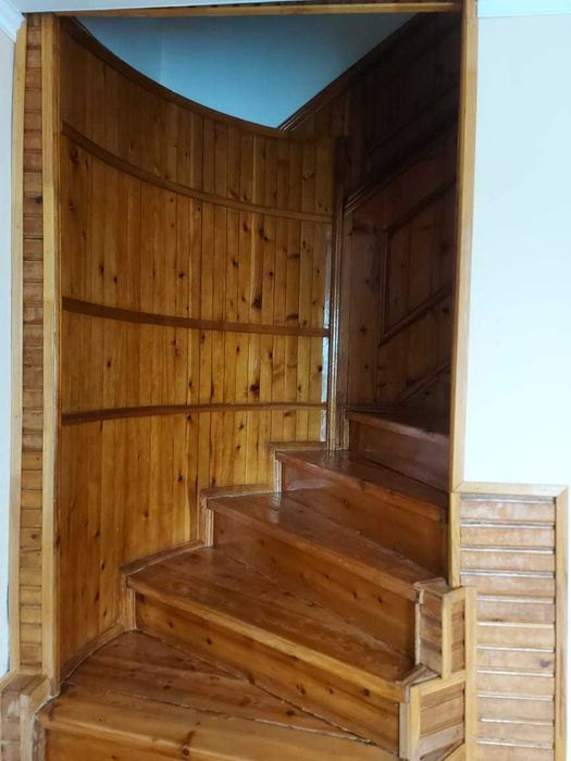 Продам коттедж в спальном районе