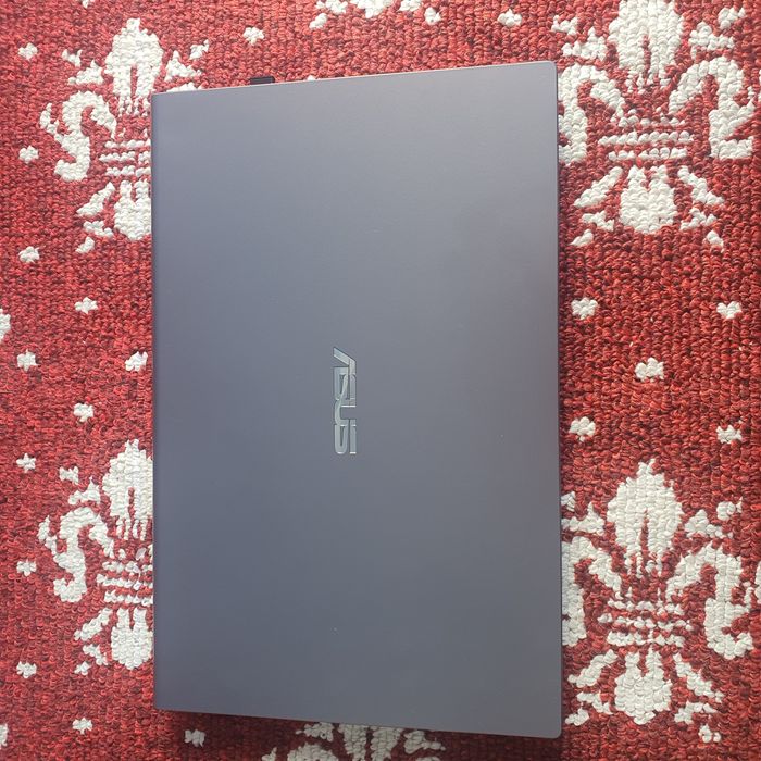 Asus VivoBook Noutbuk