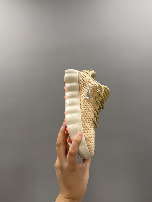 Nike Mind 002 Beige