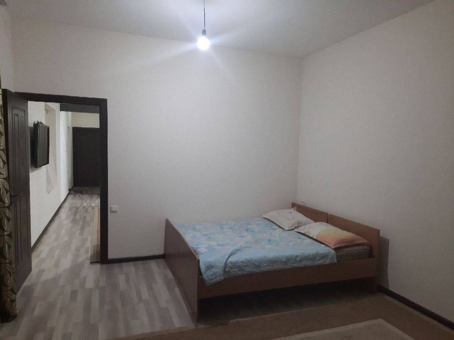 Сдается 3х комнатный КОТТЕДЖ 
С обстановкой 
В горде Алмалыке