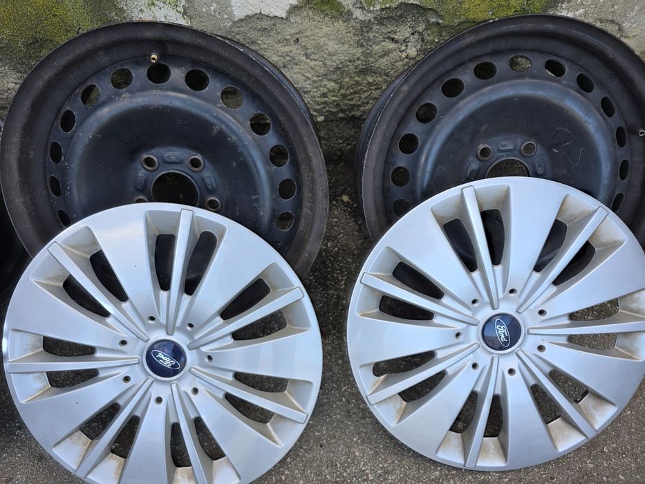 Стоманени джанти форд с тасове