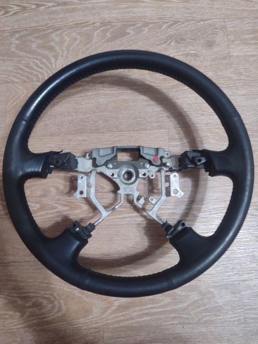 Продам руль toyota camry 30