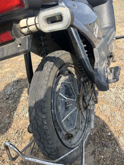В продаже мопед AET E-bike