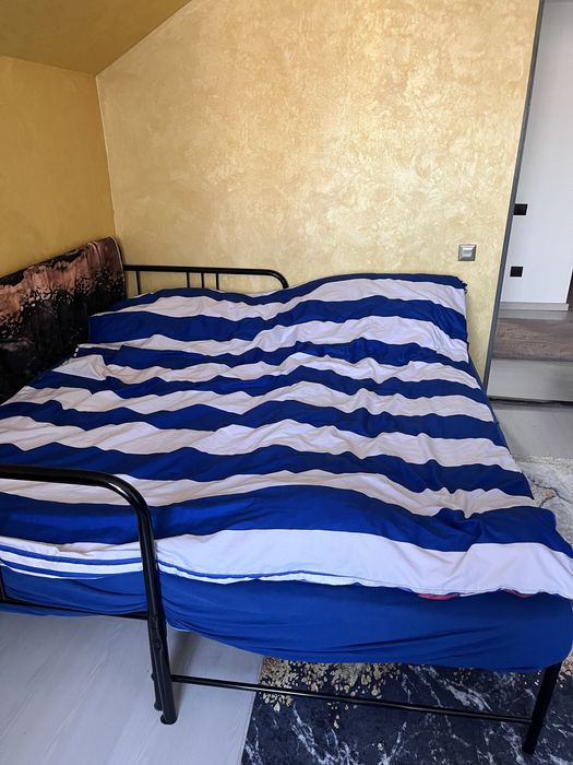 Cadru de pat canapea extensibila , negru cu 2 saltele