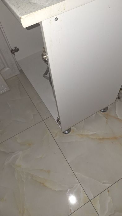 Шкаф кухонный для посуды.