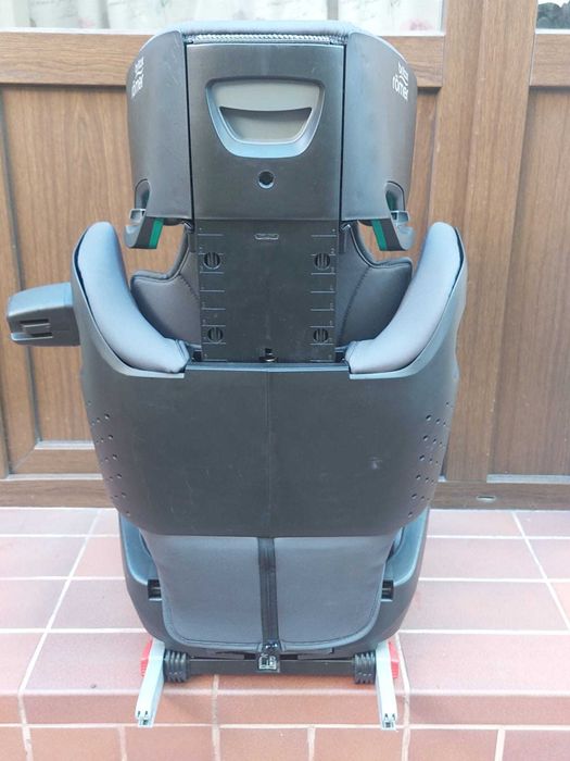 Scaun auto copii Britax Romer i-Size