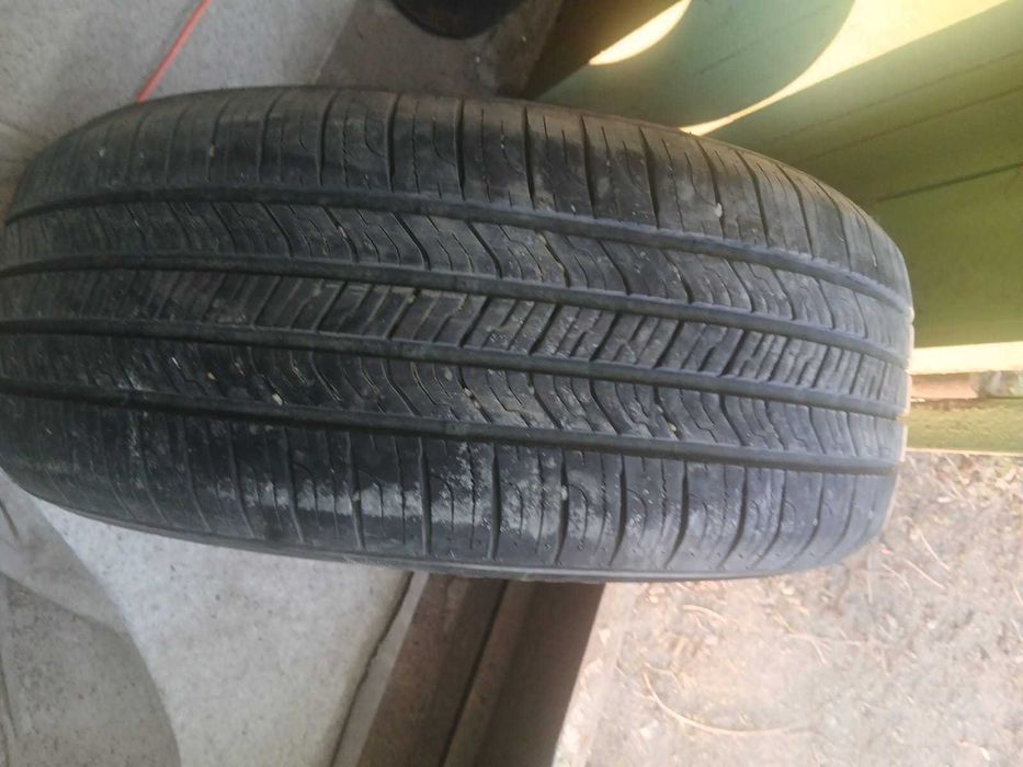 Шина 215/55 R17 летная