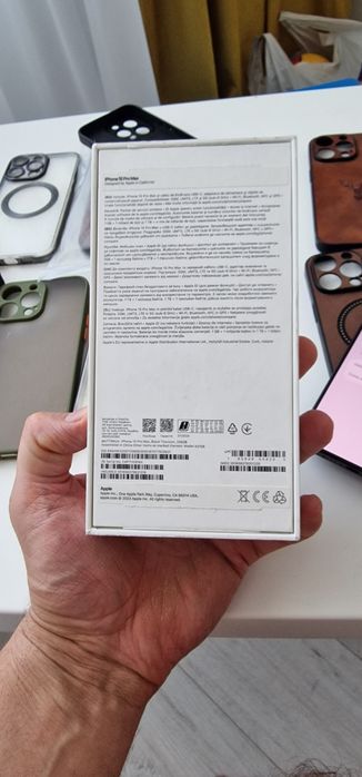 Vând Iphone 15 pro max