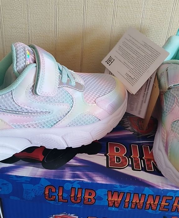 Кросовки для девочек