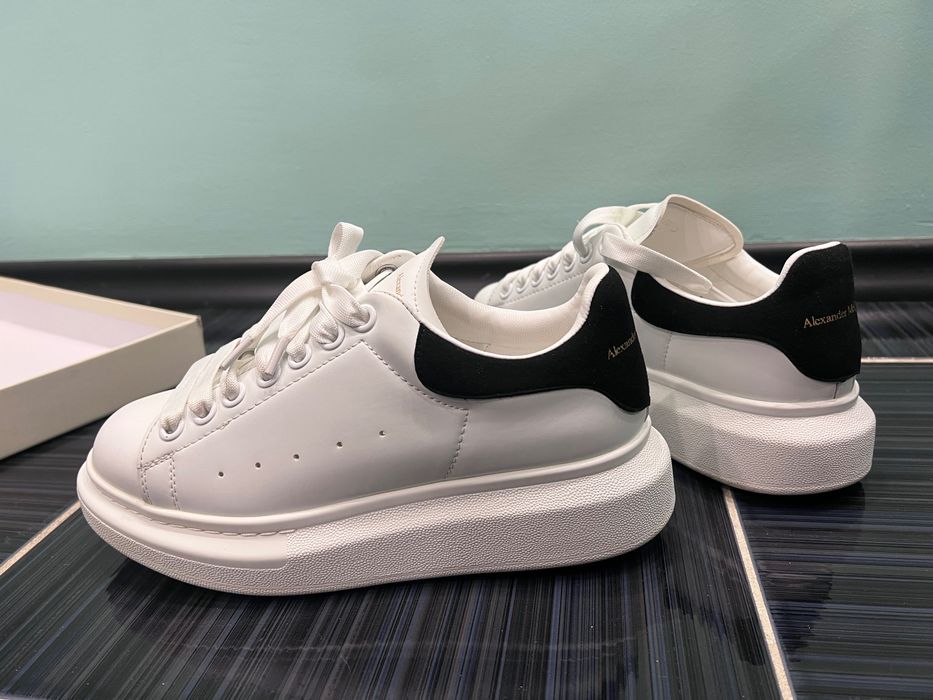 Оригинални Alexander McQueen Oversized Sneaker – почти нови
