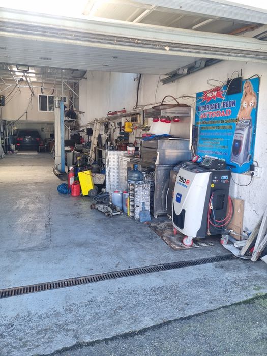Reparații și Încărcare Freon pentru Climatizare Auto – R134A & R1234YF