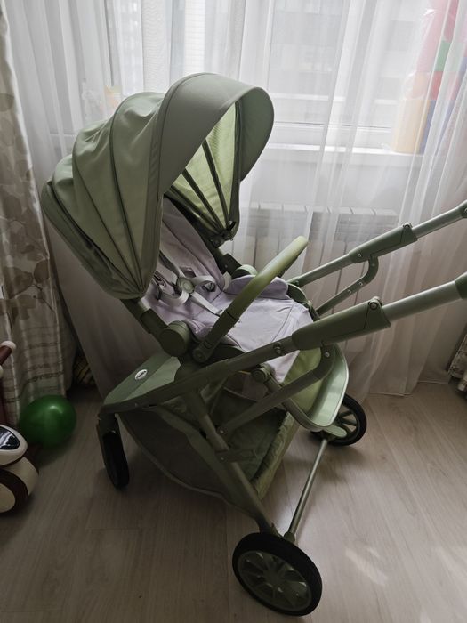 Коляска прогулочная