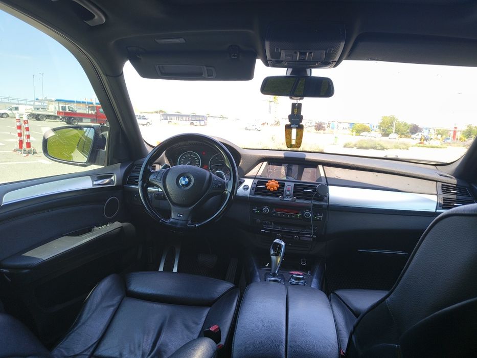 Vând sau schimb BMW x5 M pachet full