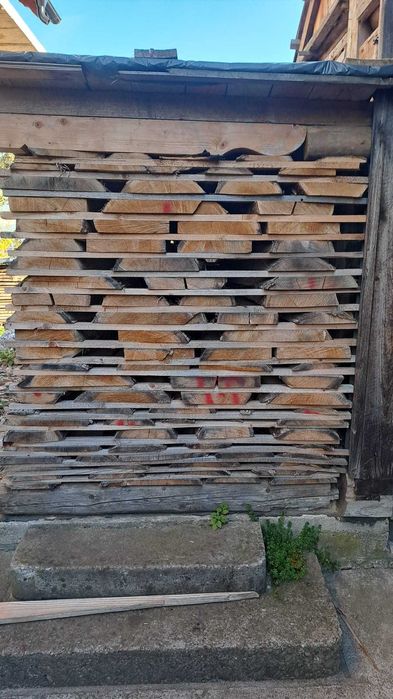 Vând cherestea de stejar uscata de 3 ani