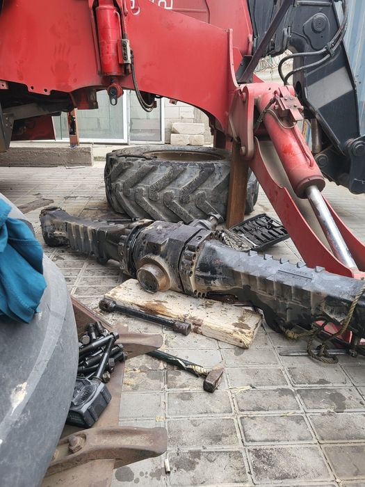 Маниту запчасти,